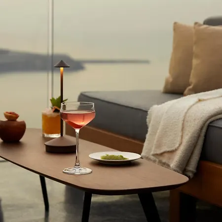 Kivotos Santorini 5*